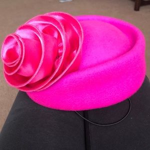 Pillbox hat